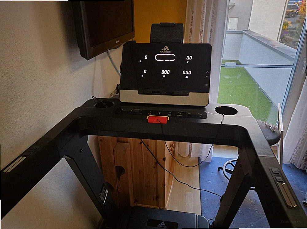 Adidas T-19i elektrisches, klappbares Laufband Schwarz für Heimgebrauch