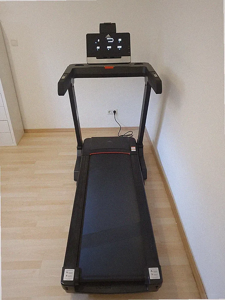 adidas T-19i elektrisches klappbares Laufband schwarz, Speed/Distanz/Zeit