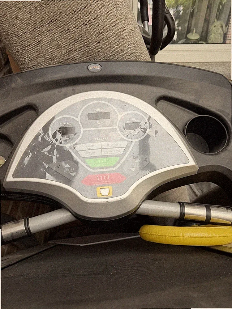 Horizon Fitness T931 elektrisches Laufband klappbar mit Pulsmessung, 4 Programme