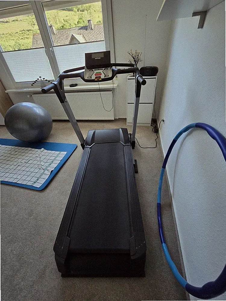 Kettler Laufband Track 3 im sehr gutem Zustand plus Pflegemittel