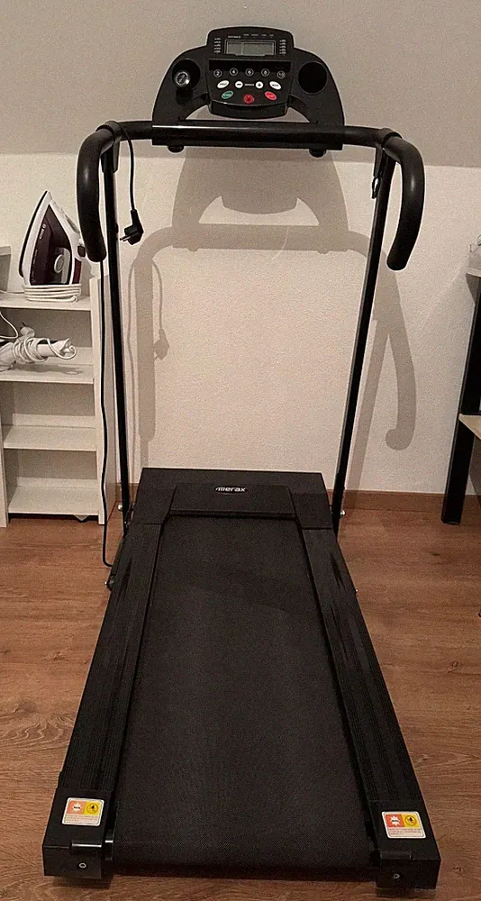 Laufband - elektrisch & klappbar mit leichter Steigung