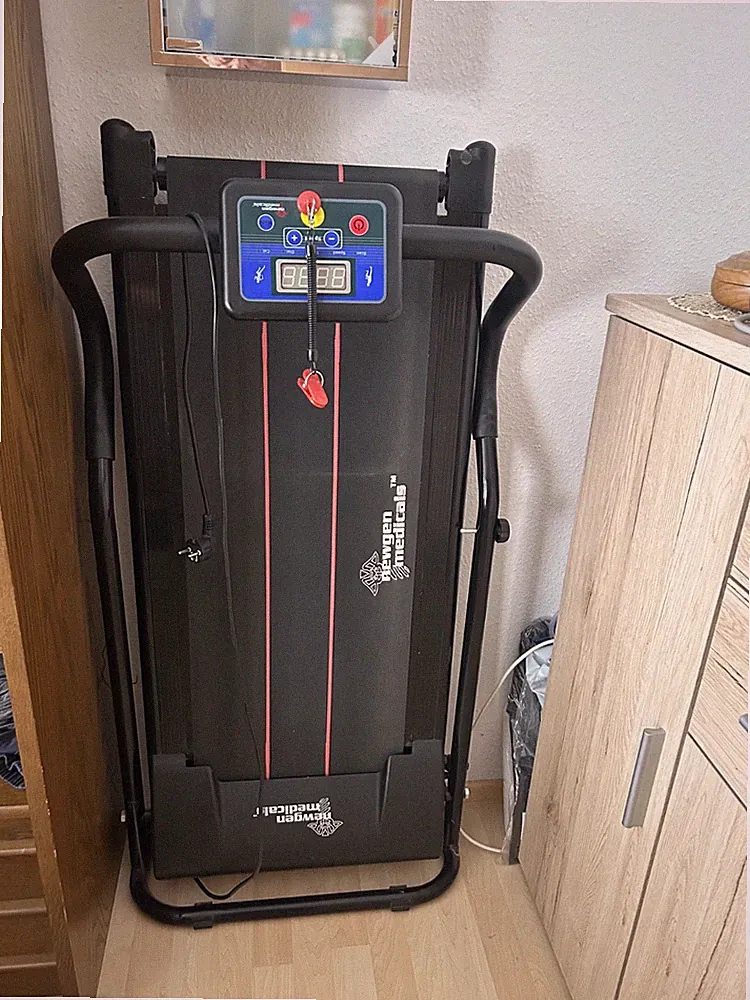 Gebrauchtes klappbares Laufband