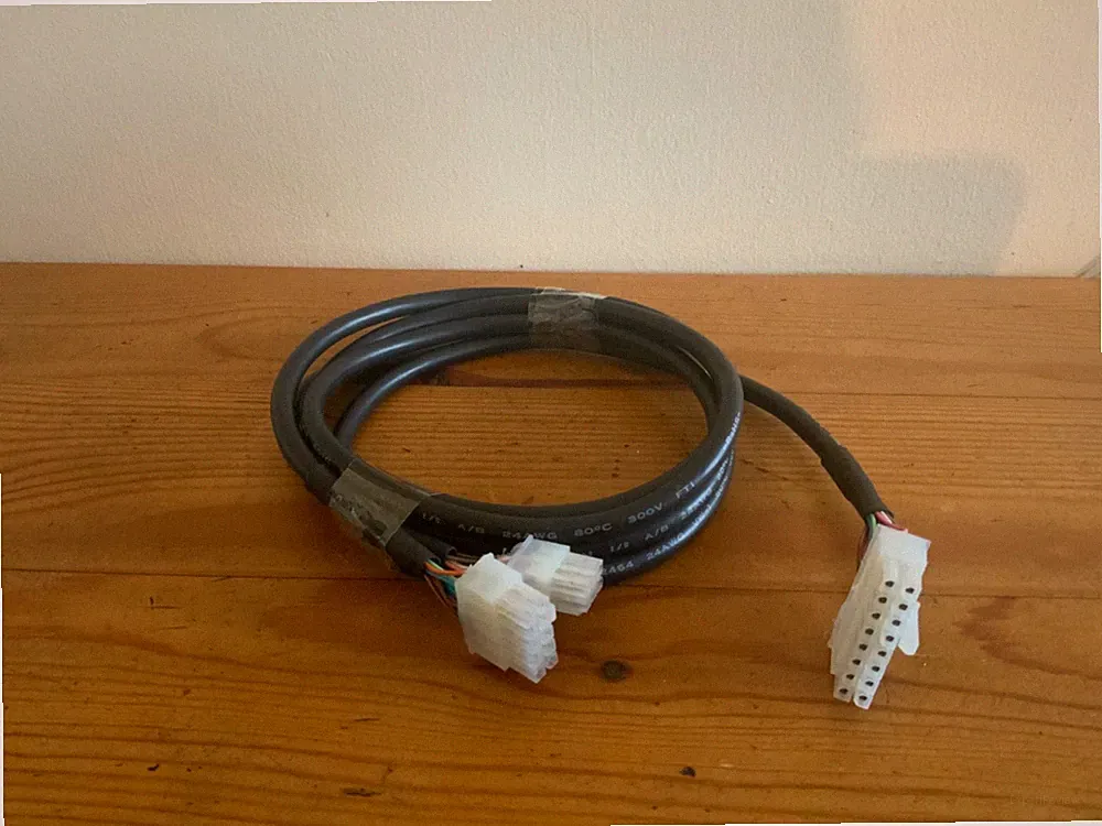LIFE FITNESS F1 SMART KLAPPBARES LAUFBAND MCB KABELBAUM - BRANDNEU