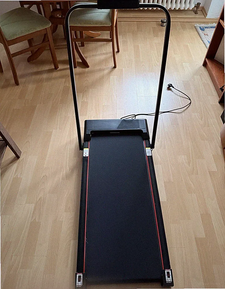 lontek klappbares elektrisches Laufband/Walking Pad schwarz, 1 Benutzerprofil
