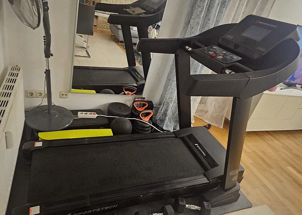Sportstech F37s Laufband – Heimtrainer – klappbar – kaum benutzt