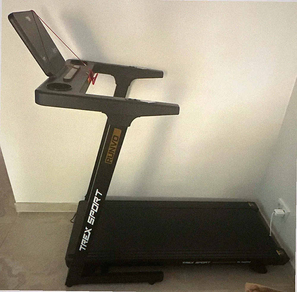 Trek Sport RUNVO elektrisches Laufband klappbar schwarz Tablet-/Getränkehalter