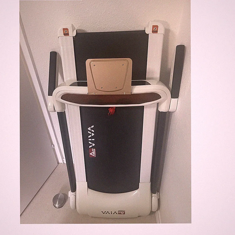 VIVA klappbares Laufband Fitnessgerät, Schwarz/Weiß, kompakt zusammenklappbar