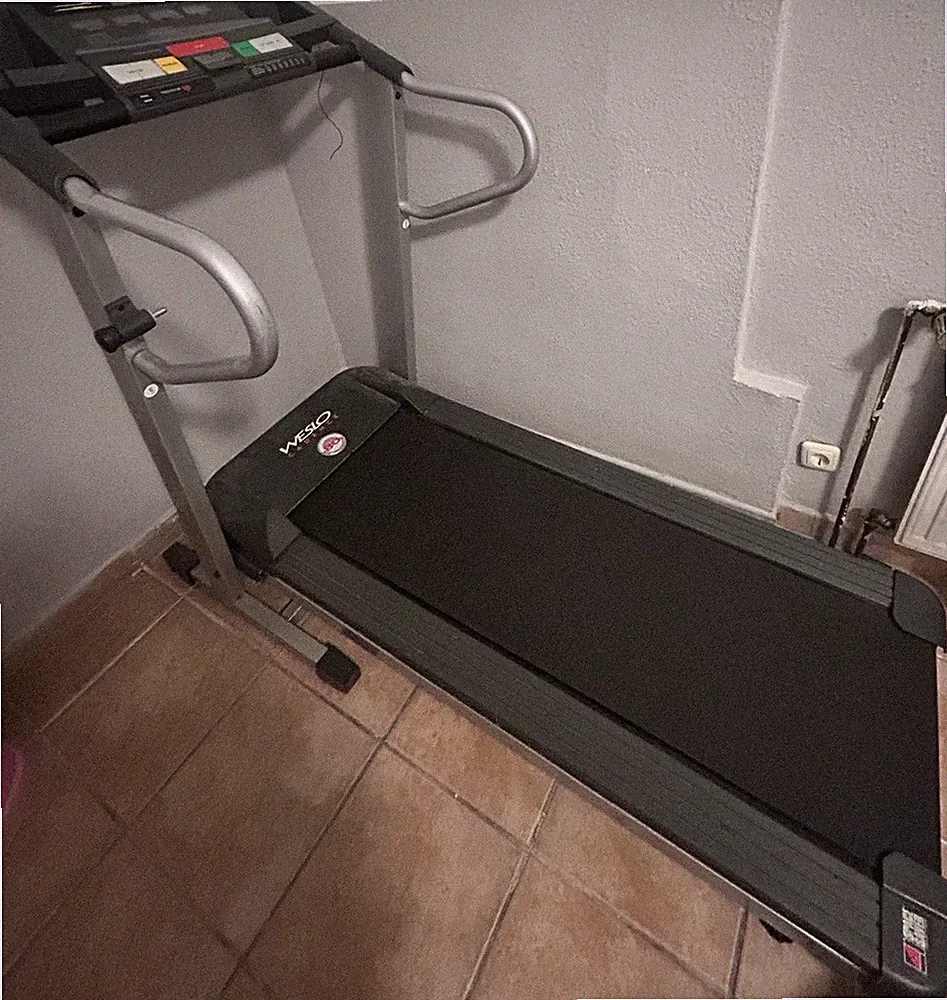 Weslo Cadence 80 elektrisches Laufband klappbar schwarz grau Display Fitness